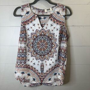 Verse | Women's Sleeveless Mandala Print Top - White and Blue Size Small